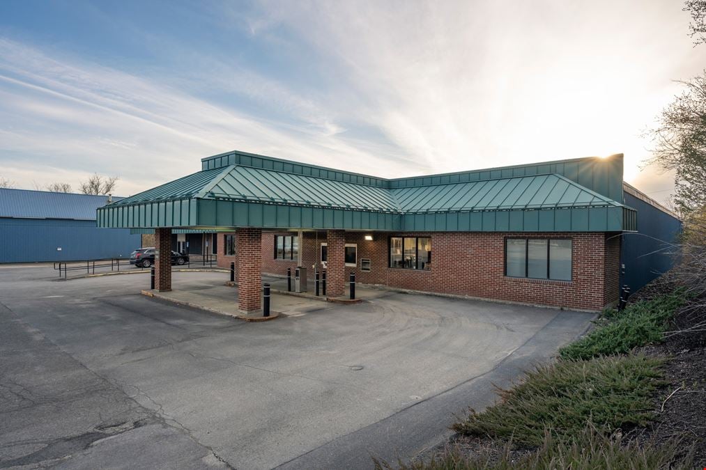 Retail/Office Building w/Drive-Thru