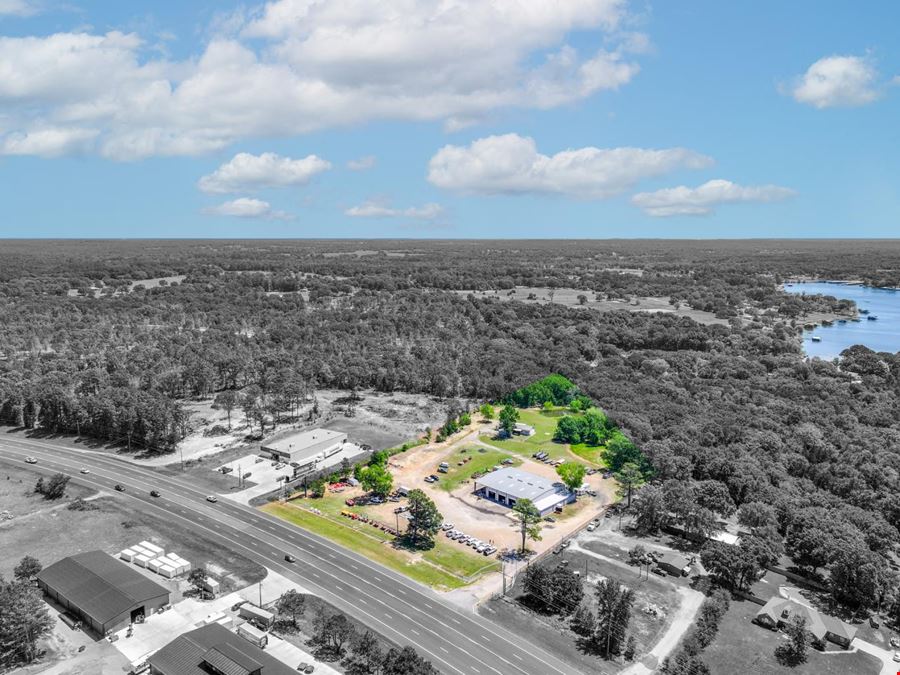 Flex Space Sale in Flint
