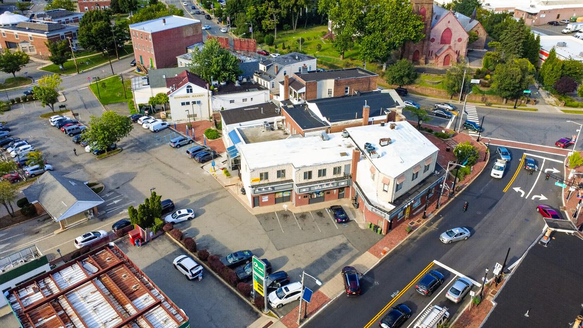 26 Main St