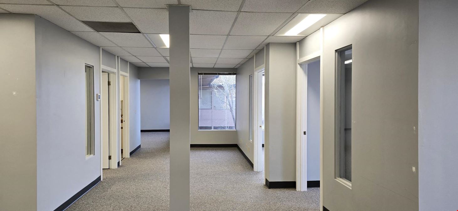 Nine Lake Bellevue - Unit 213