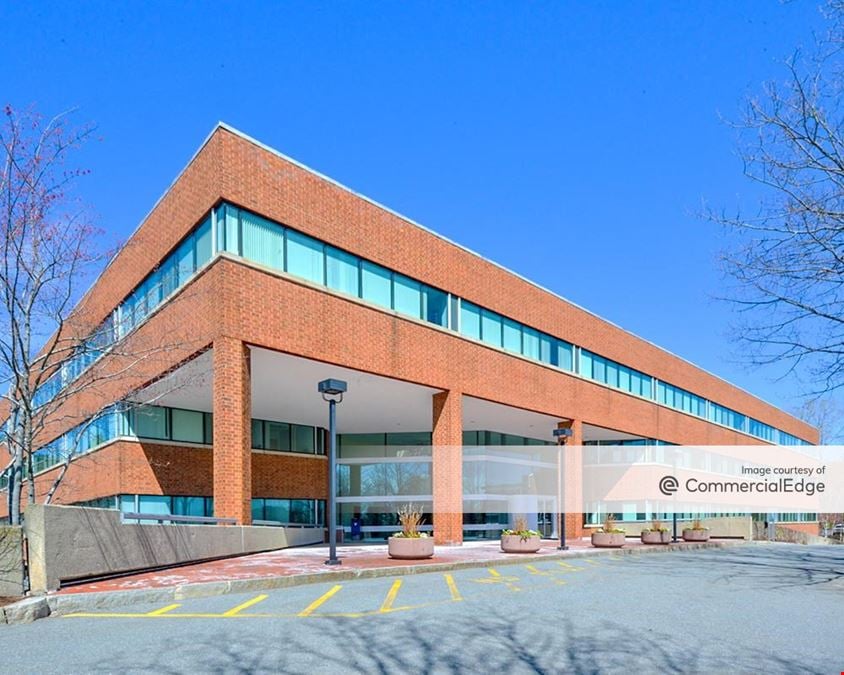 5 Burlington Woods Drive