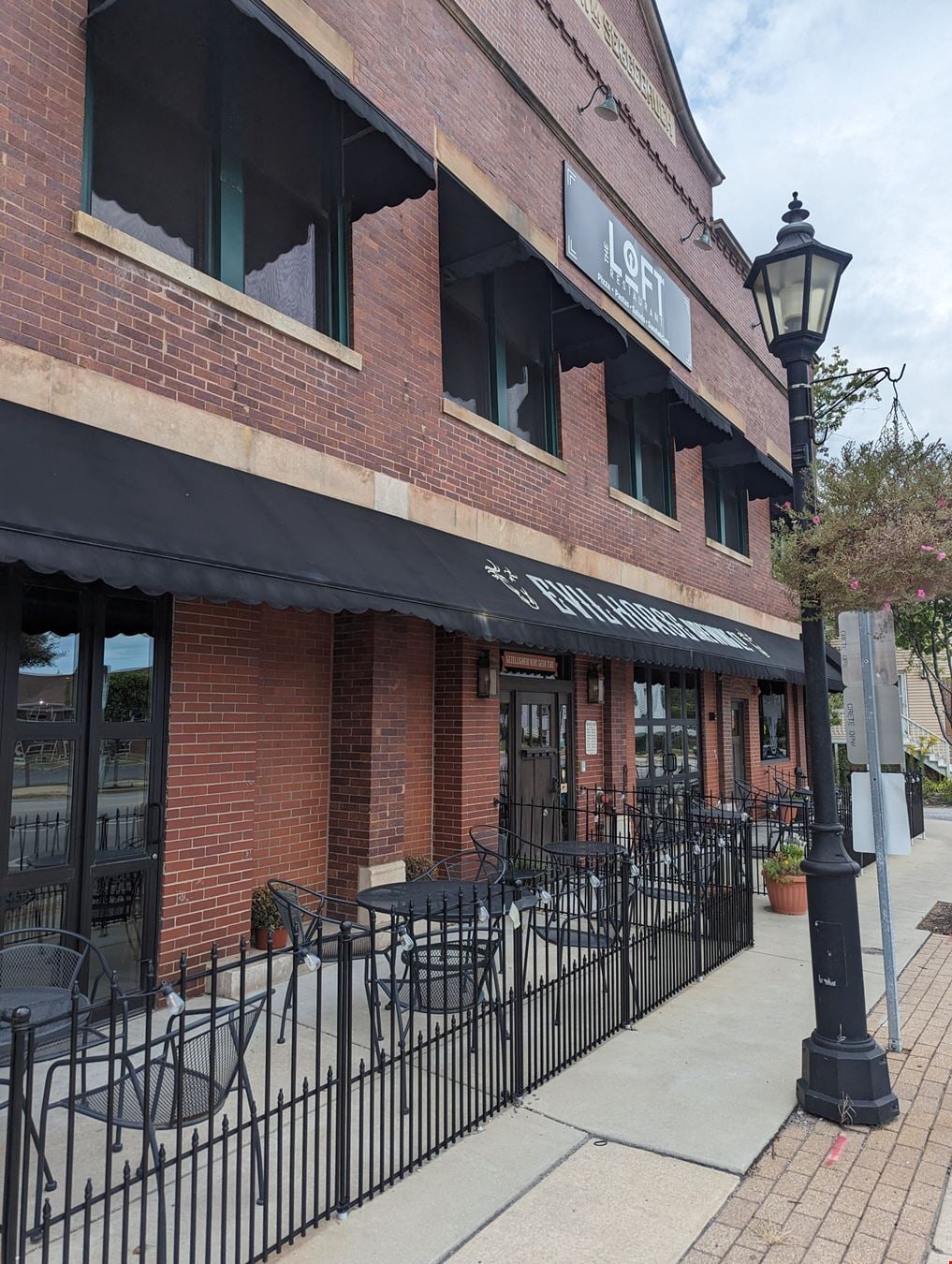 Turnkey Bar, Restaurant & Event Space | Downtown Crete
