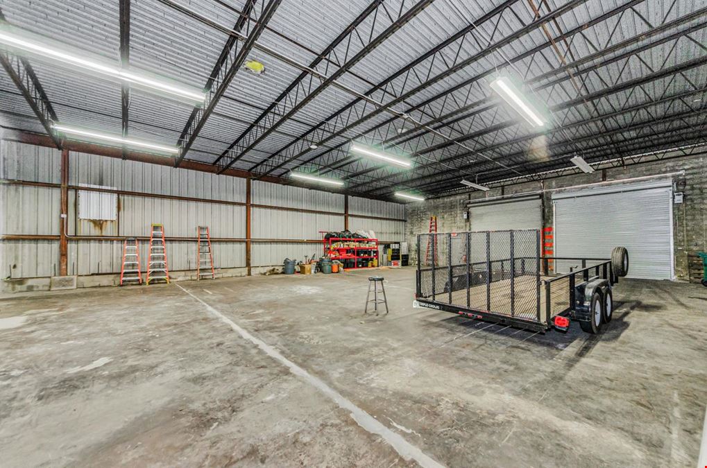 4,900sf Flex Space for Sublease in Largo, FL
