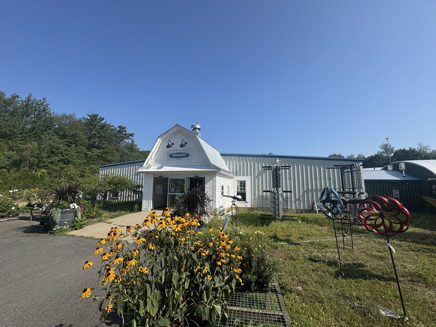 Retail/Warehouse Building