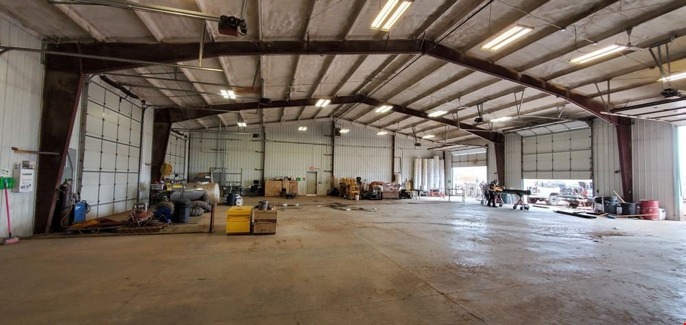 SALE: 8,000 SQ FT Shop on 4+ Acres