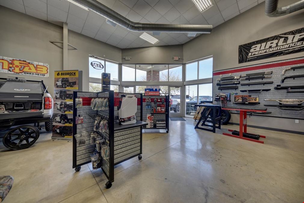 2770 Osborn Lane - For Lease