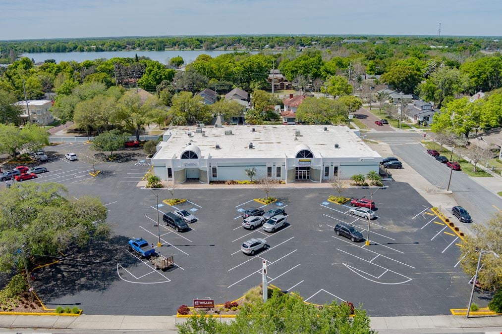 Waller Plaza - Retail Center