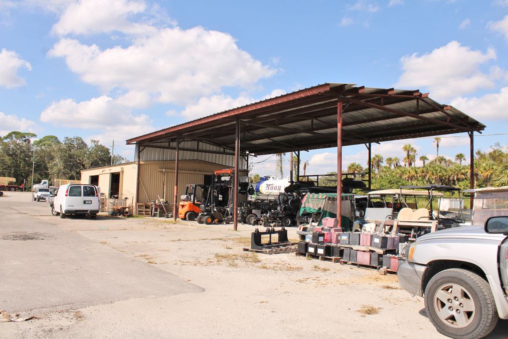 Showroom/Warehouse with Outdoor Storage