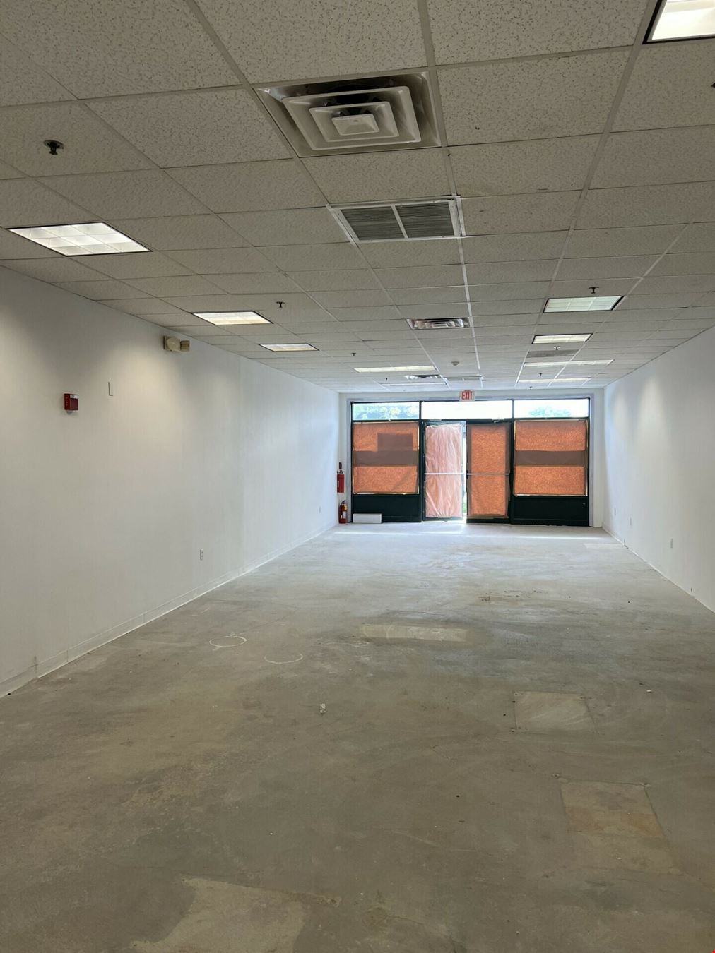 Hull Retail Plaza