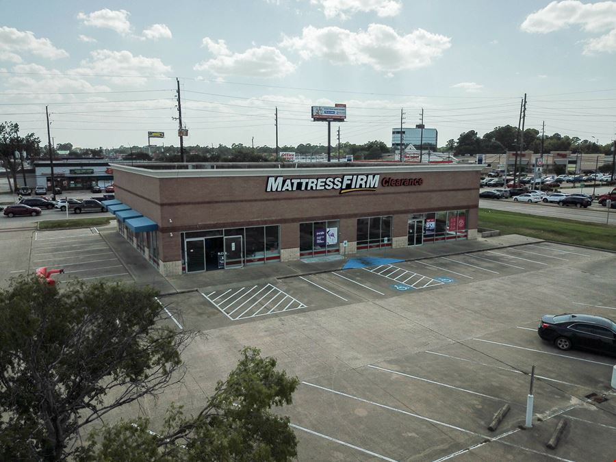 Northchase Plaza