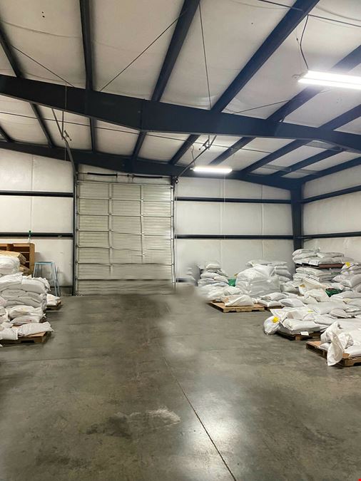 Ag Industrial Warehouse For Lease