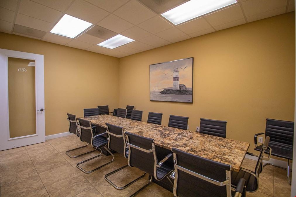 Executive Office in Downtown Punta Gorda