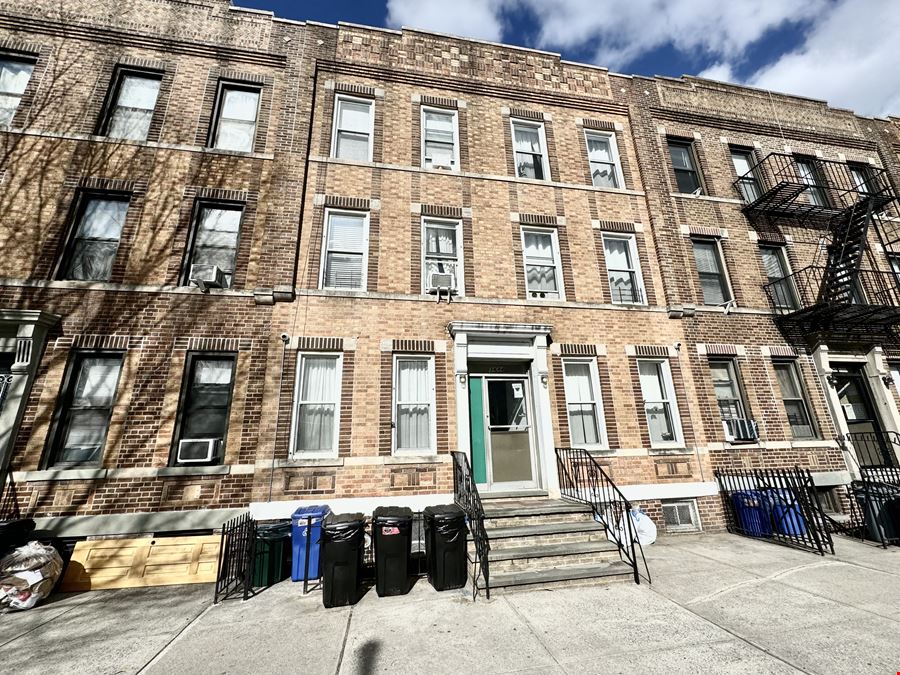 Six Family Building For Sale In Long Island City