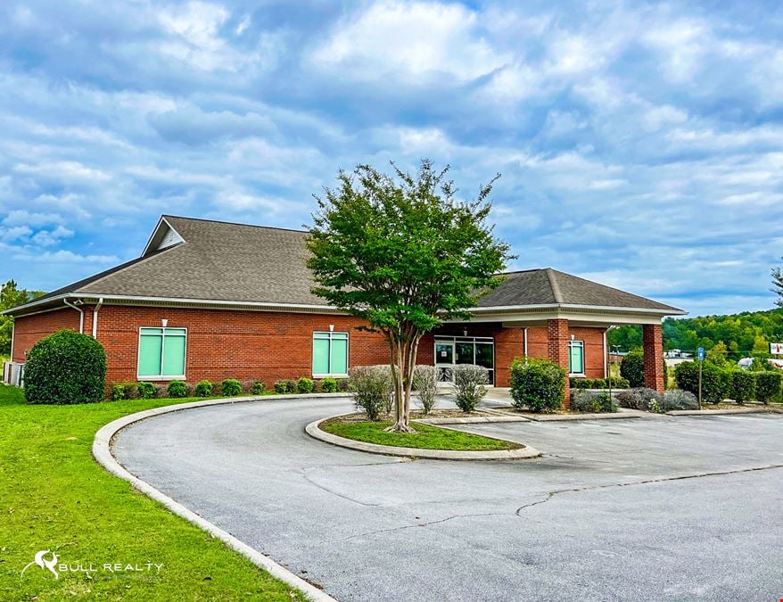 Single-Level Medical Office & Surgery Center