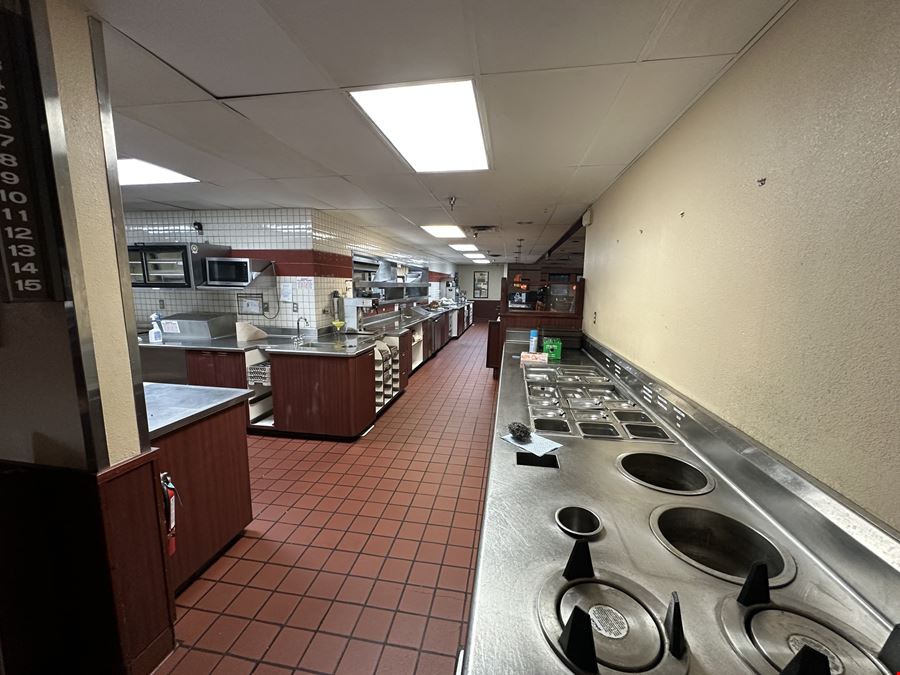 2010 Overland Ave (Former Denny's)