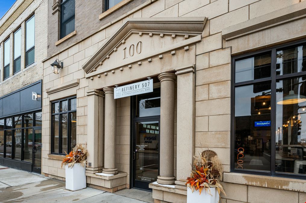 Multi-Income Building for Sale/Lease: Retail, Restaurant & Airbnb Ready!
