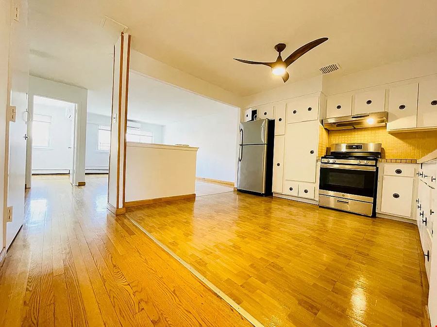 22-47 Harman St