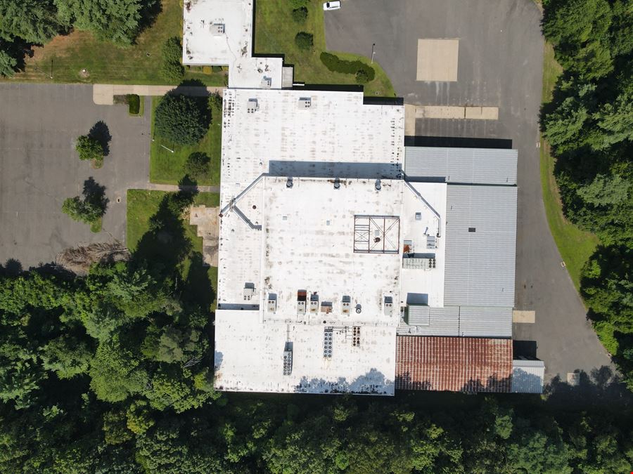 41,235 SF & 30,900 SF Industrial Spaces for Lease