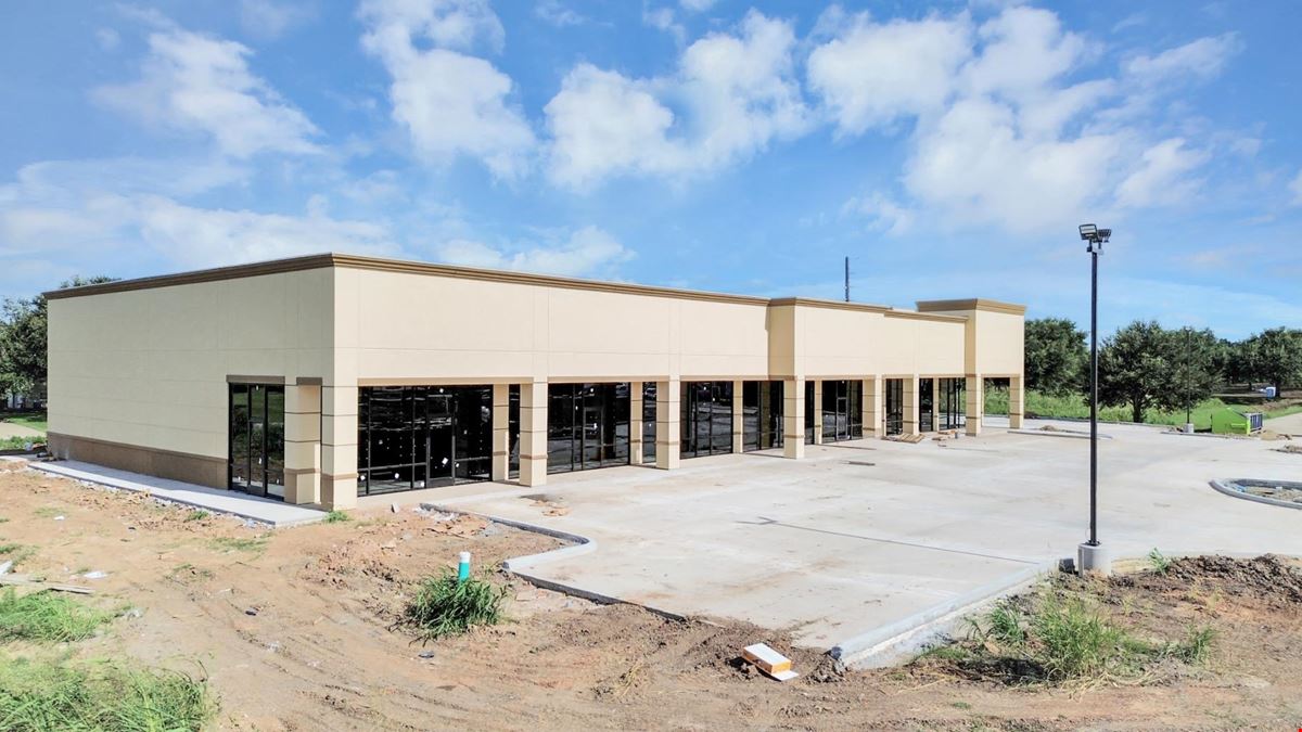 PRE-LEASING INCENTIVES! Plaza at FM 723