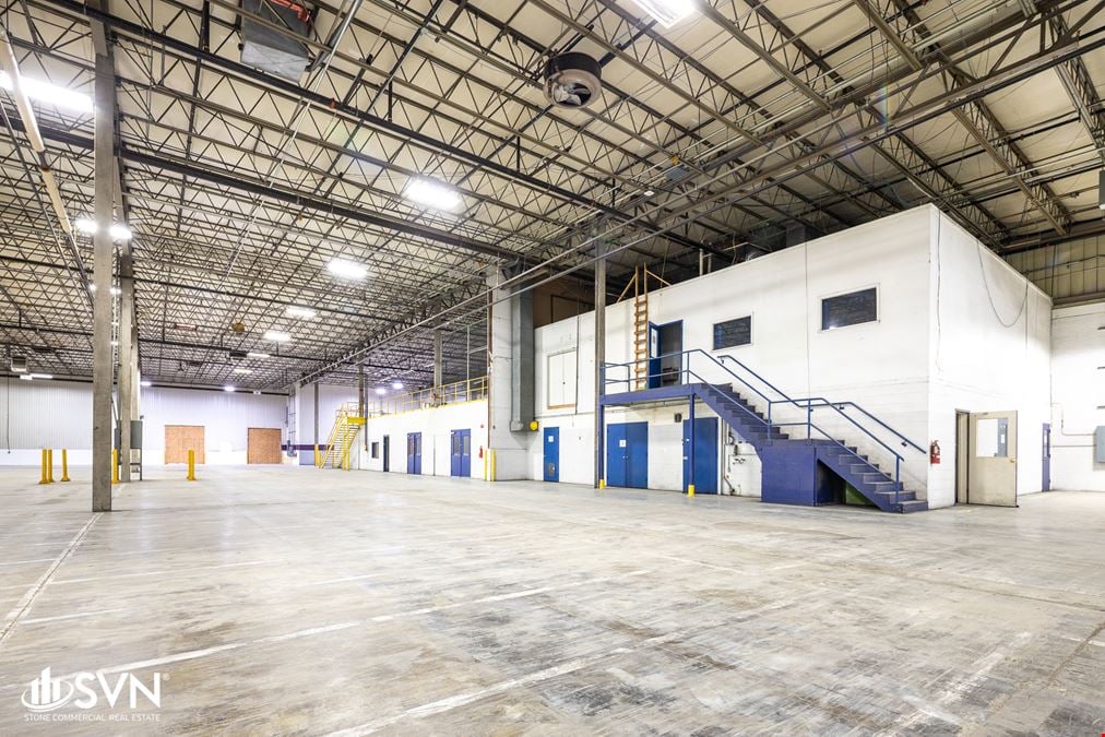 32,000- 108,320 SF Industrial Warehouse For Lease