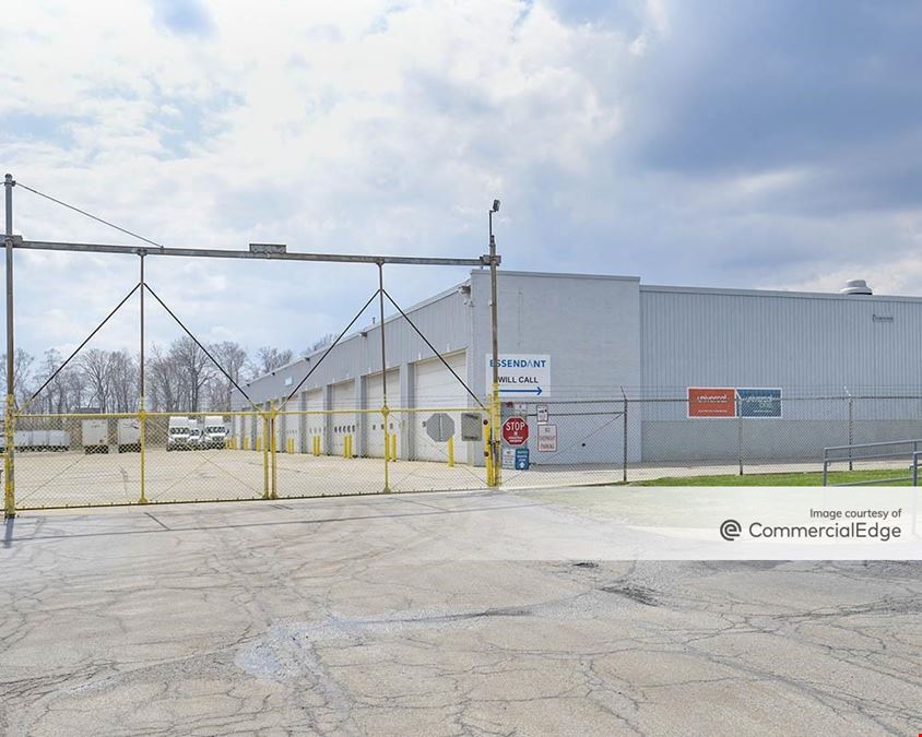 2100 Highland Road