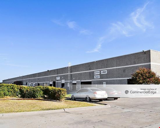 Preview of Industrial space for Rent at 907 Avenue R