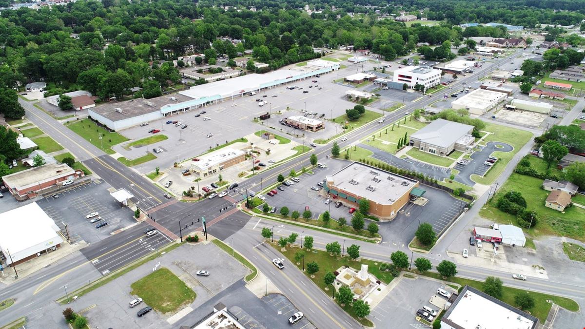 Jacksonville Shopping Center - 638 W Main St