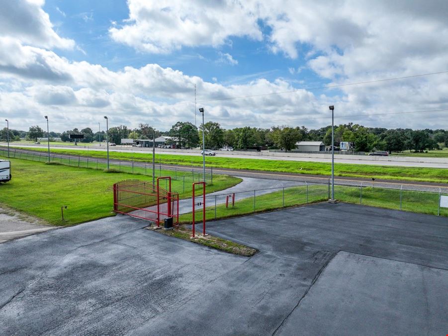 Flex Space for Sale in Wills Point