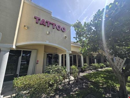 Preview of Retail space for Rent at 4953 Le Chalet Blvd