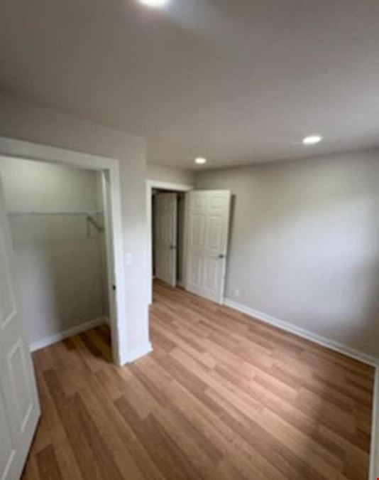 1611 W Barker Ave