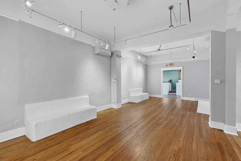 606 Broadway Blvd SE