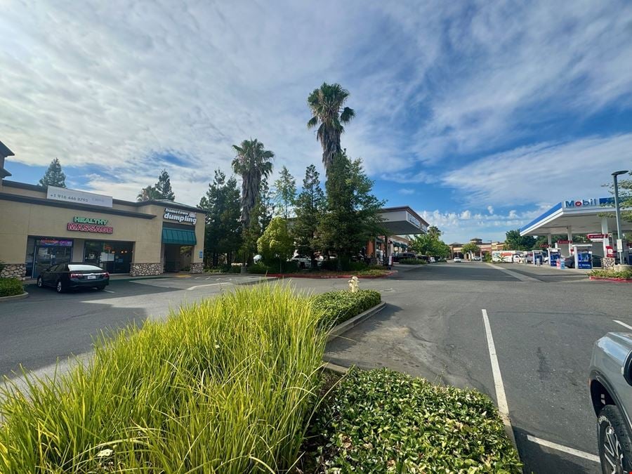 Gold Rush Plaza
