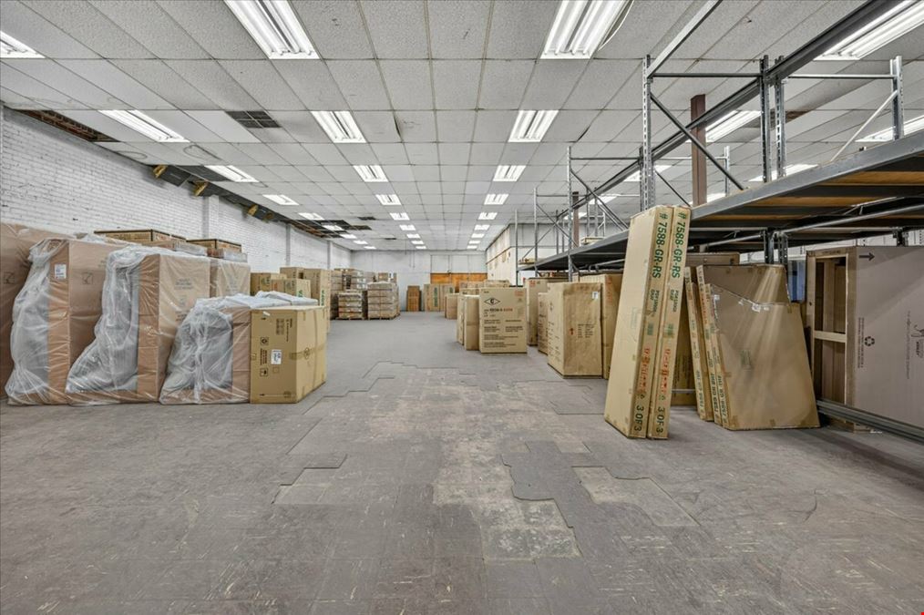 ±15,300 SF Freestanding Industrial Building + Large Yard Area - CA-41 Exposure