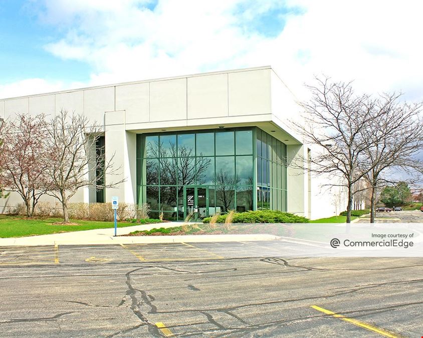340 West Crossroads Parkway