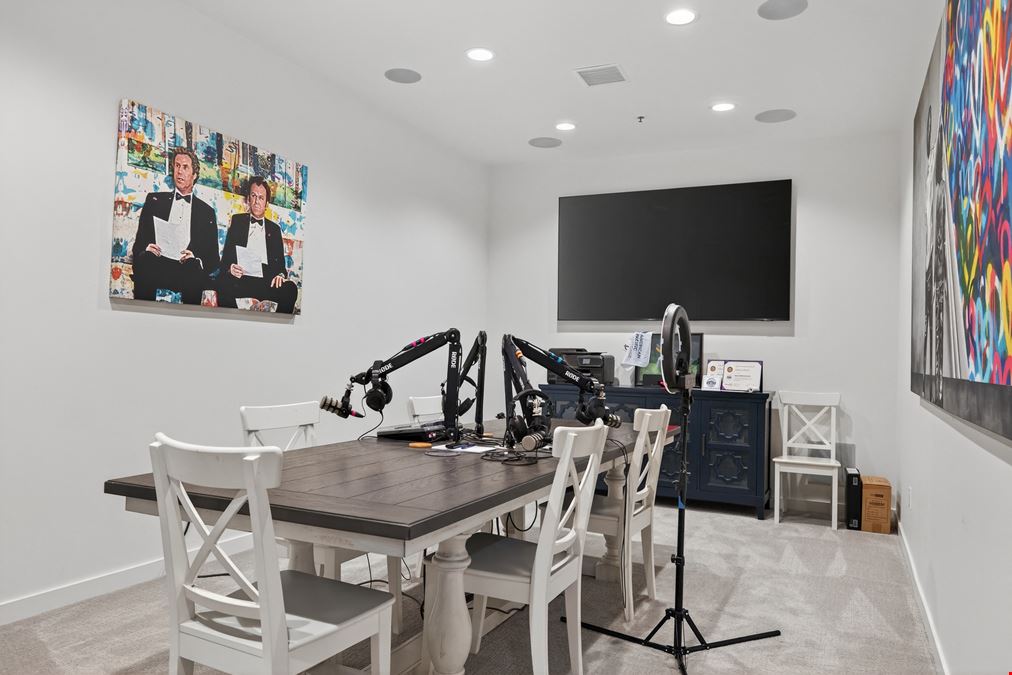 481 N Ventura Ave