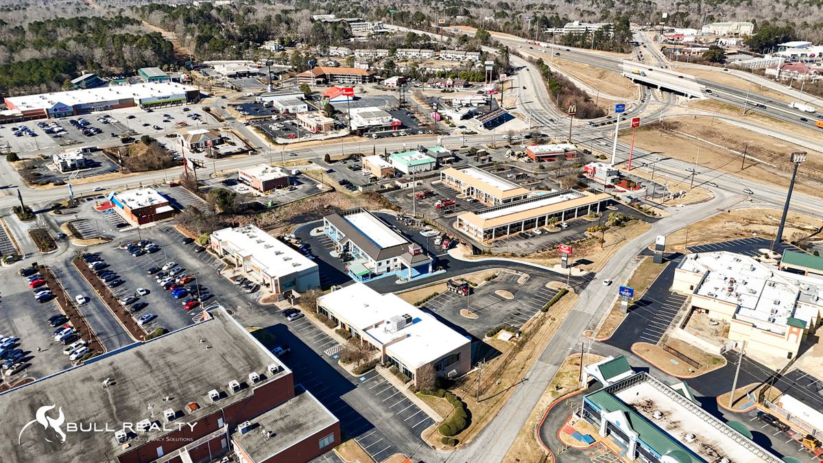 North Macon Office Suites | ±2,767 SF - ±8,025 SF | Access to I-75