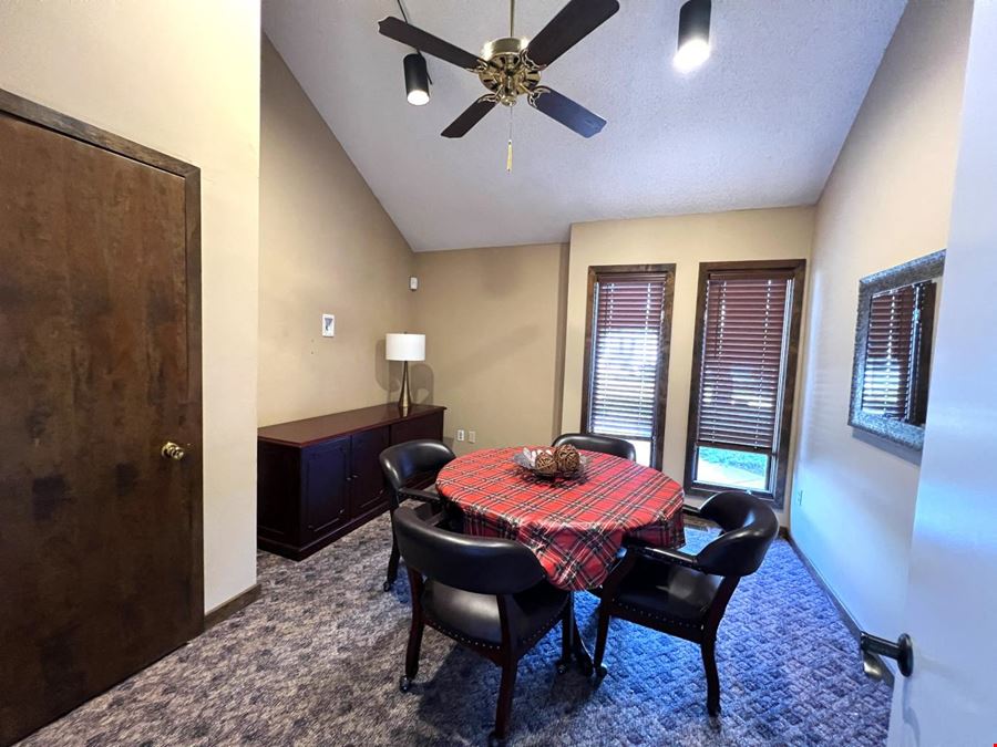 300 N Pottstown Pike