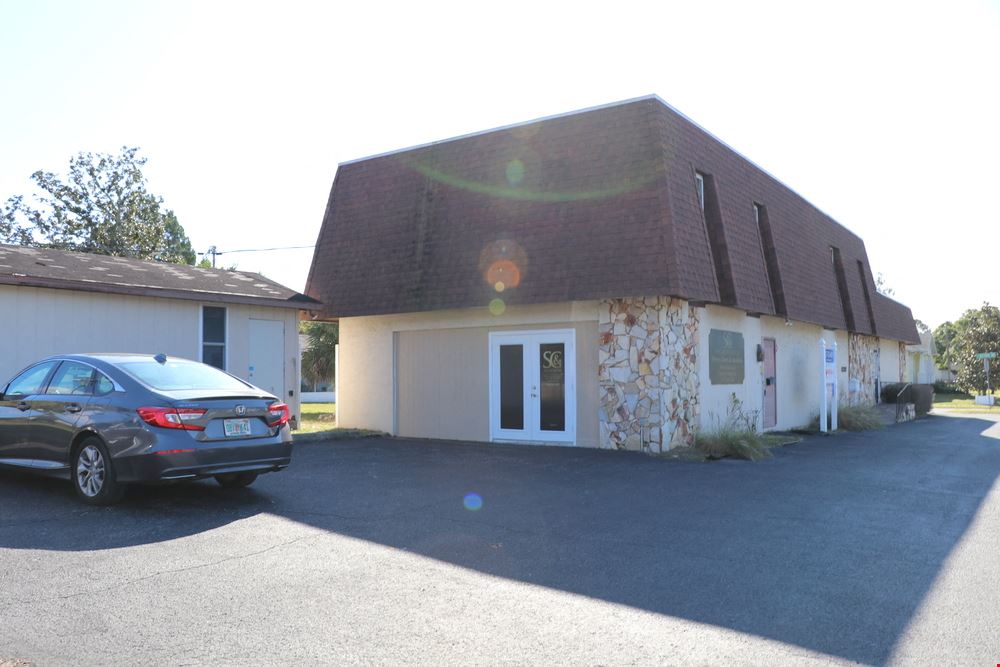Office property in Largo, FL