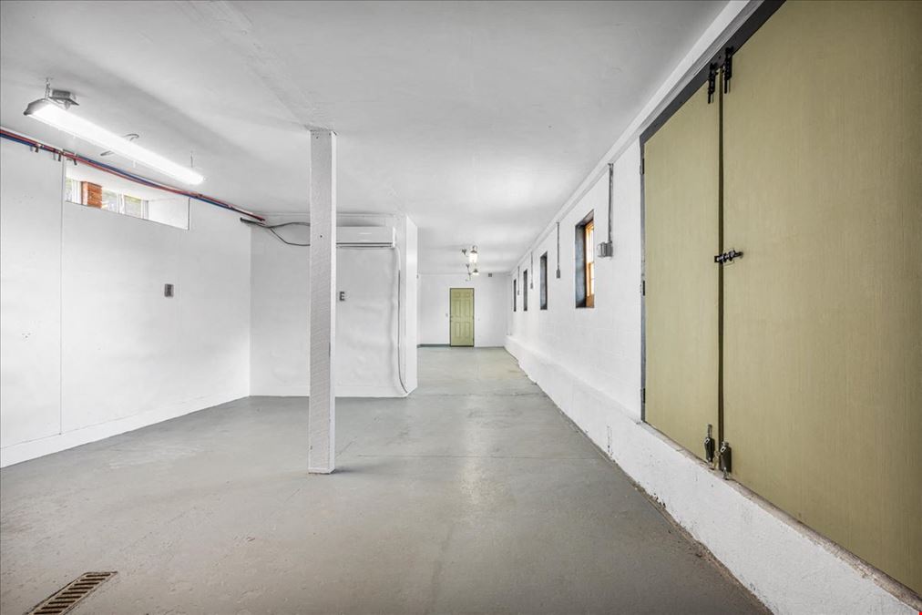 21 Furnace St
