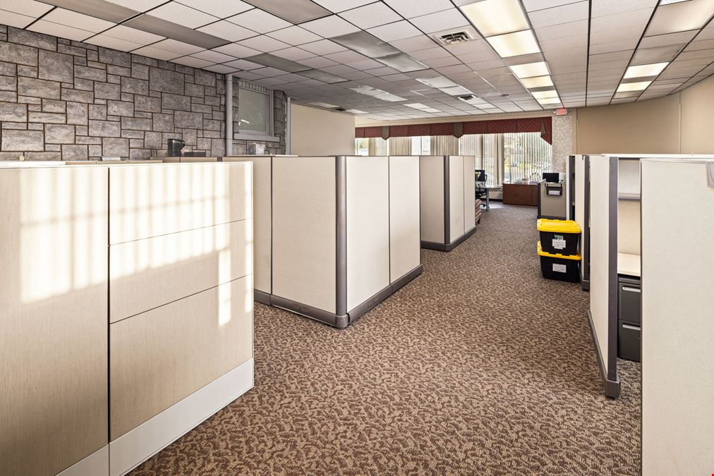 PROFESSIONAL OFFICE CENTER IN DOWNTOWN HARRISONBURG