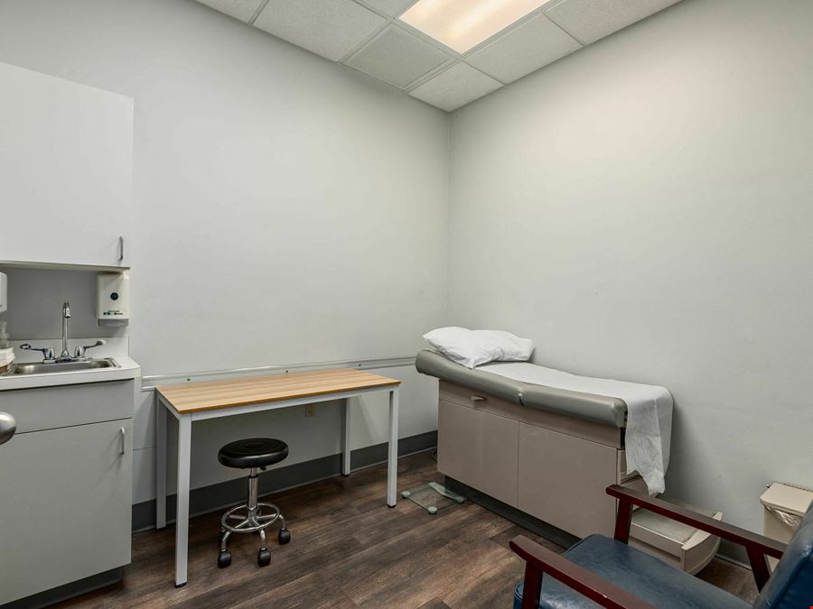7 Walden Ridge Drive, Suite 200