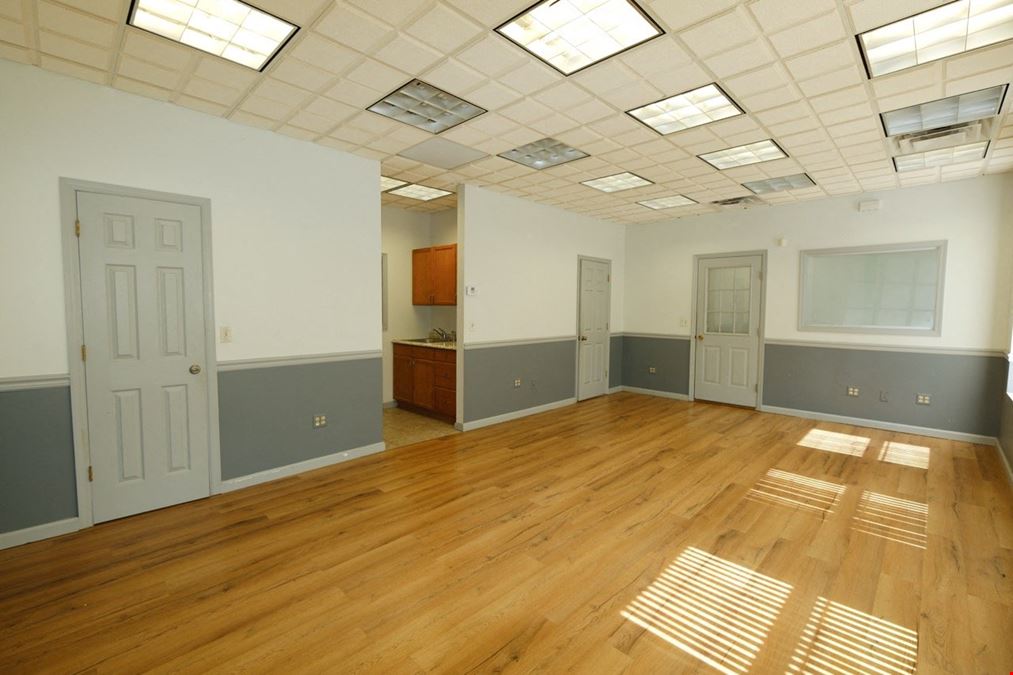 30 W Price St