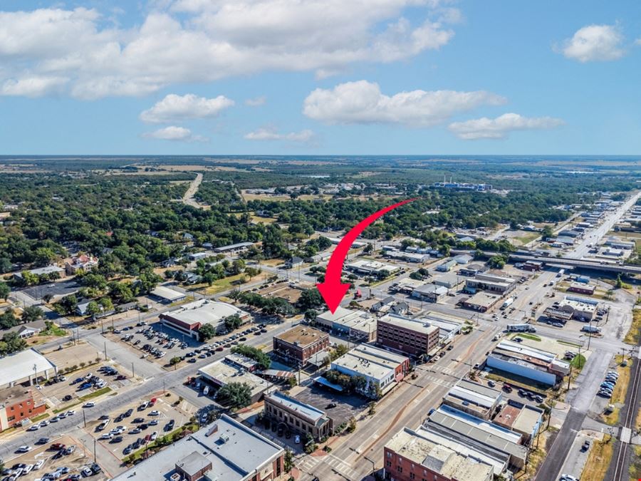 200 E Nash Terrell TX - Office/Retail for Lease