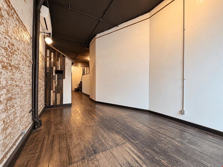 900 SF | 64 Washington Avenue | Clinton Hill Ground-Floor Retail/Office Space With 16 FT Ceilings for Lease