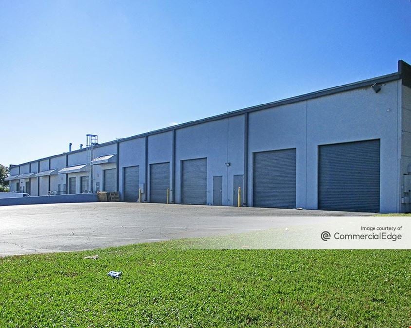 Airport Commerce Center VI