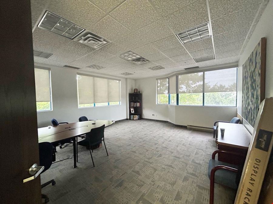 5145 North Service Road