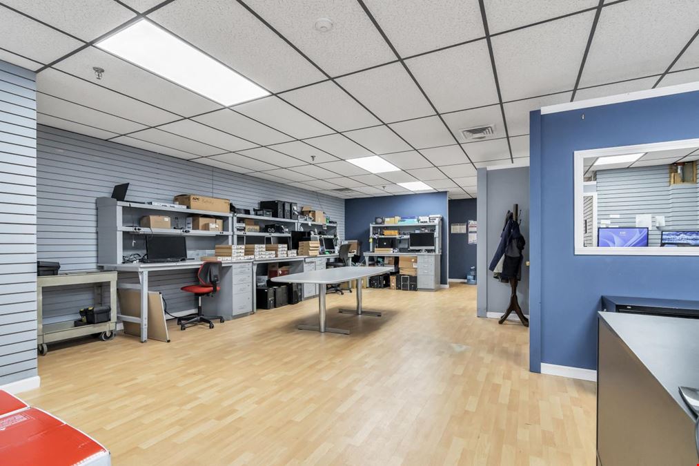 Two-level Commercial Condominium for Sale in Dracut, MA