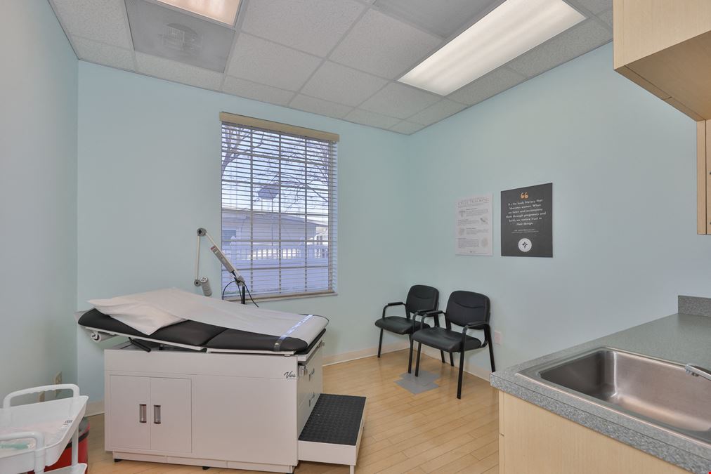 1900 E Bay Drive - Free-Standing Medical/Office