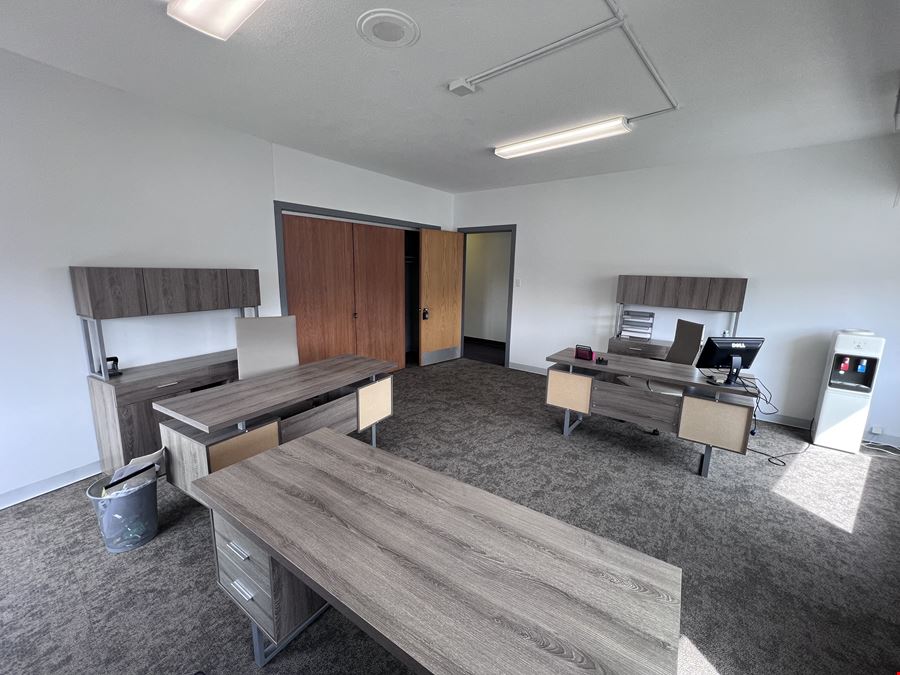 31 W Downer Pl, Suite 203, Aurora, IL 60506