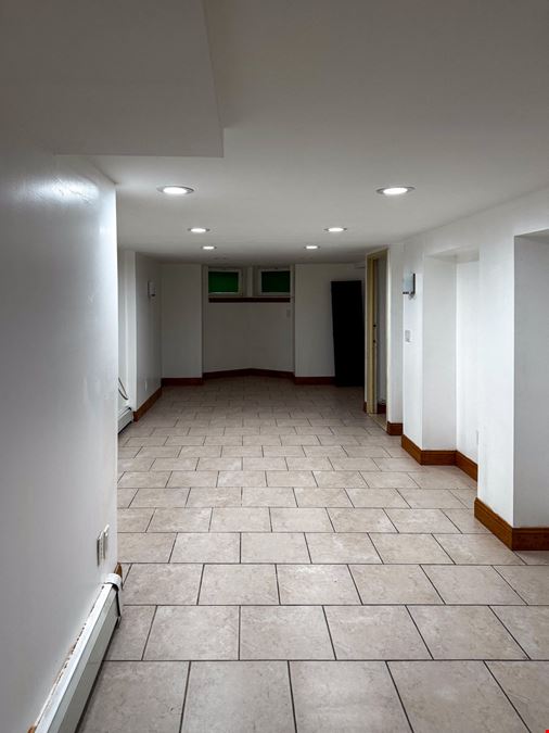 600 SF | 64 7th Avenue | Vanilla Box Office Space with Private Entrance for Lease
